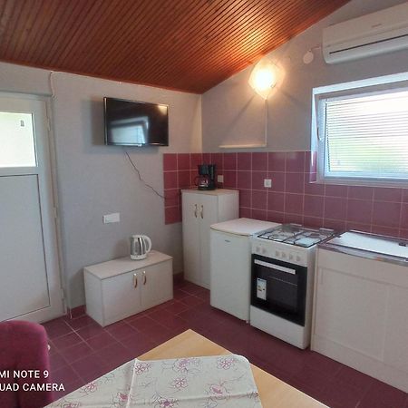 Studio Apartman بريمونتيرا المظهر الخارجي الصورة