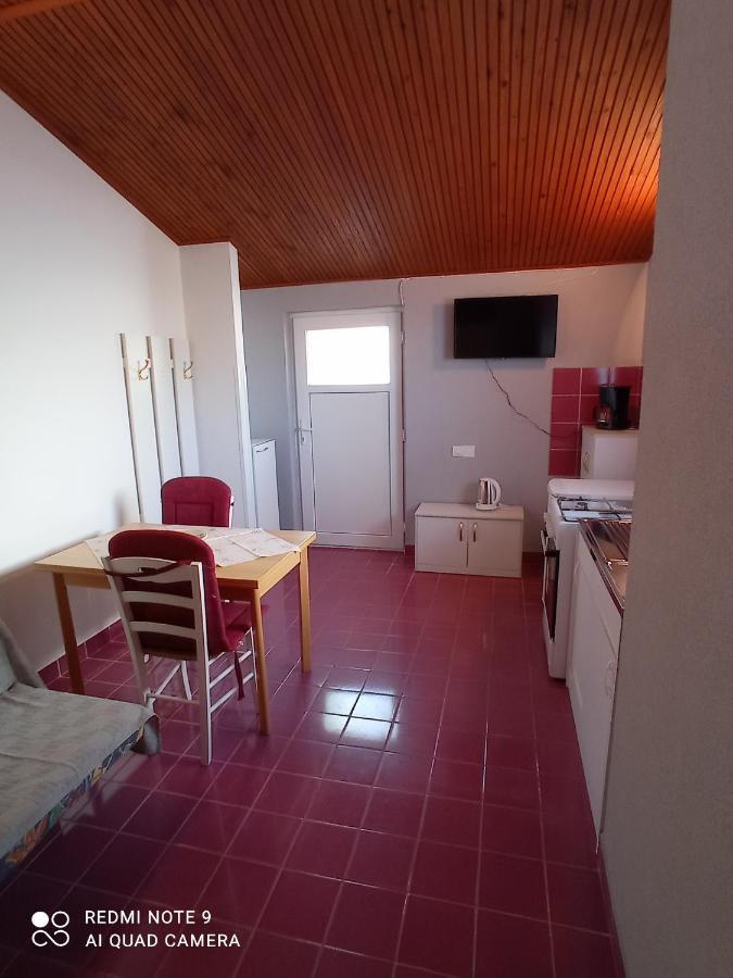 Studio Apartman بريمونتيرا المظهر الخارجي الصورة