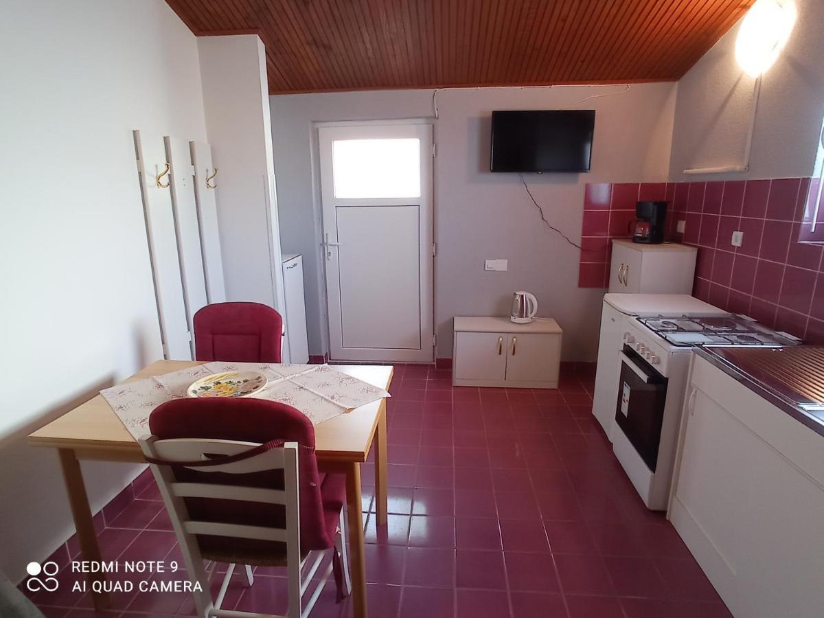 Studio Apartman بريمونتيرا المظهر الخارجي الصورة