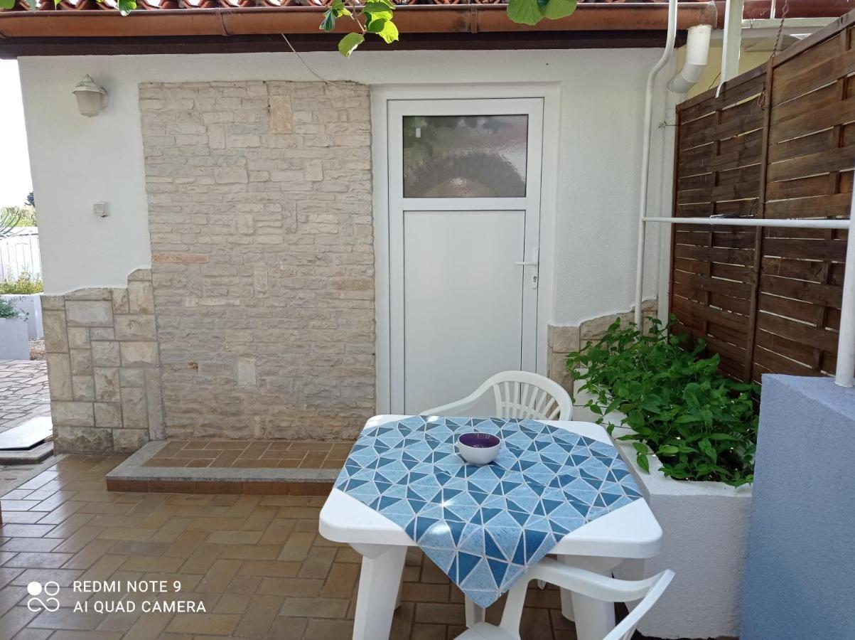 Studio Apartman بريمونتيرا المظهر الخارجي الصورة